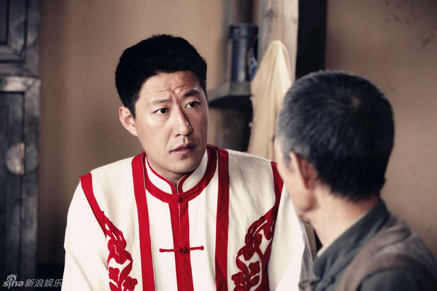 《利箭纵横》于震军装造型