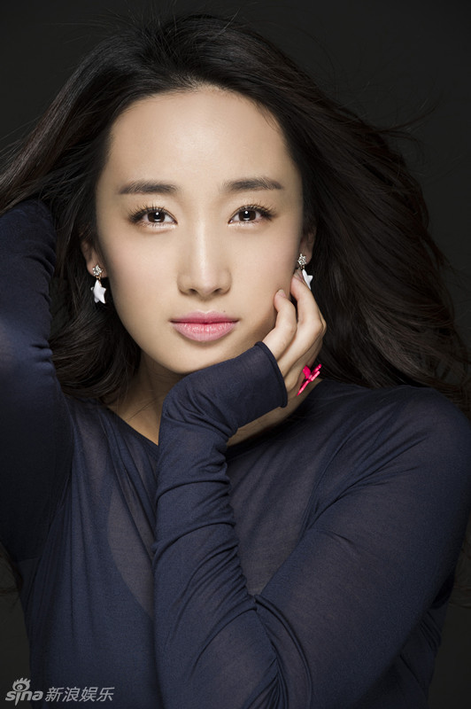 组图:《一代枭雄》冷面杀手李艳甜美写真_高清图集_新浪网