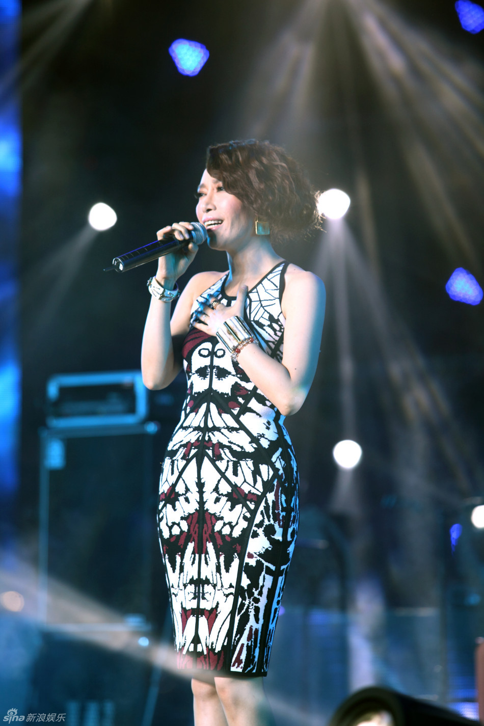 组图:华语金曲奖盛典上演 陈奕迅成大赢家_高清图集_新浪网