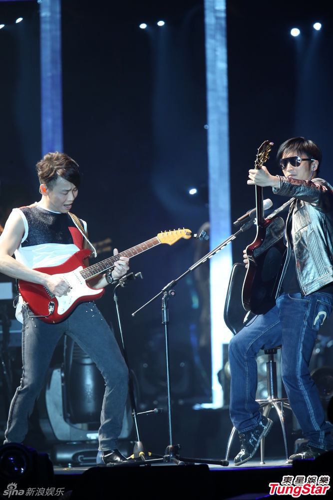 组图:陶喆与辣妹热舞 谢霆锋帅气现身飙歌