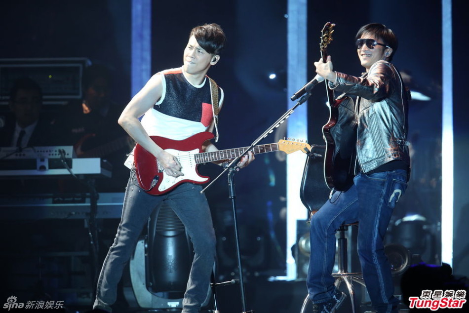 组图:陶喆与辣妹热舞 谢霆锋帅气现身飙歌