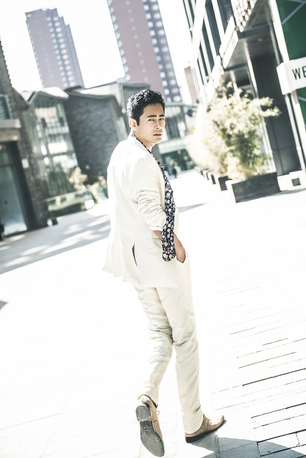 宗峰岩街拍大片