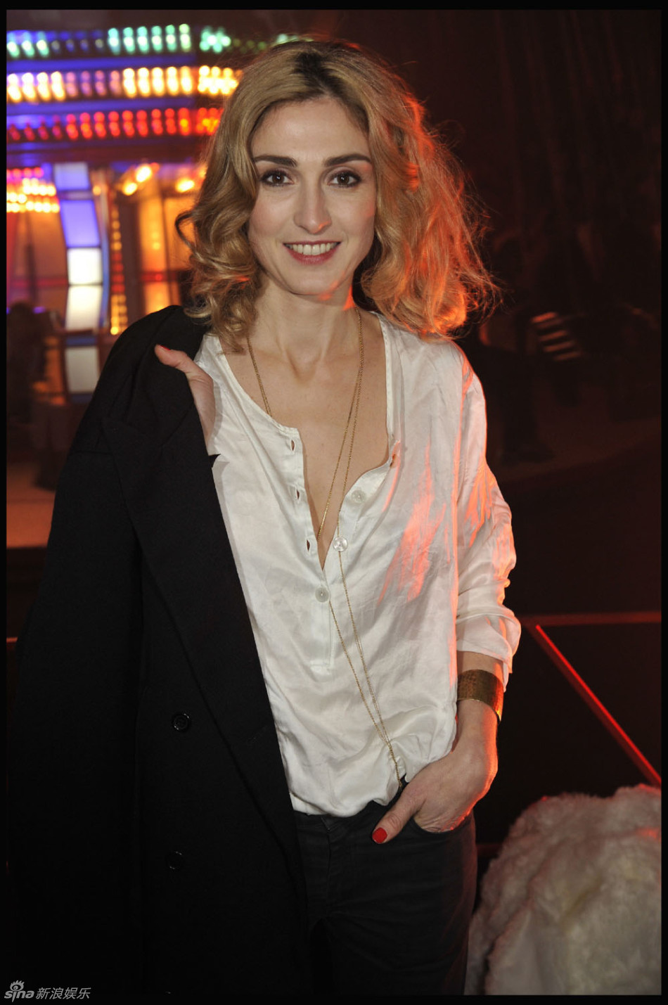 组图:41岁女星偷情法国总统 昔日裸照流出_高清图集_新浪网