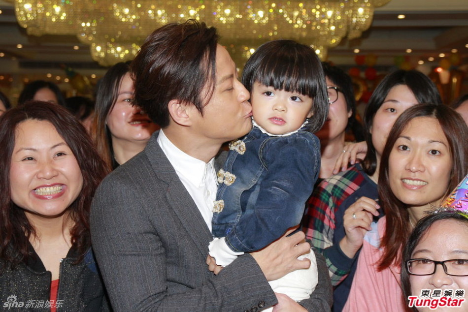 草蜢蔡一杰庆47岁生日