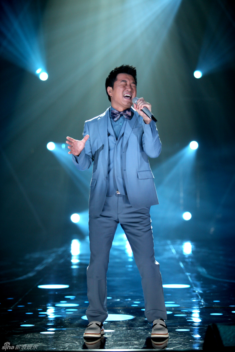 组图:歌手2邓紫棋白裙优雅 茜拉满文军补位_高清图集_新浪网