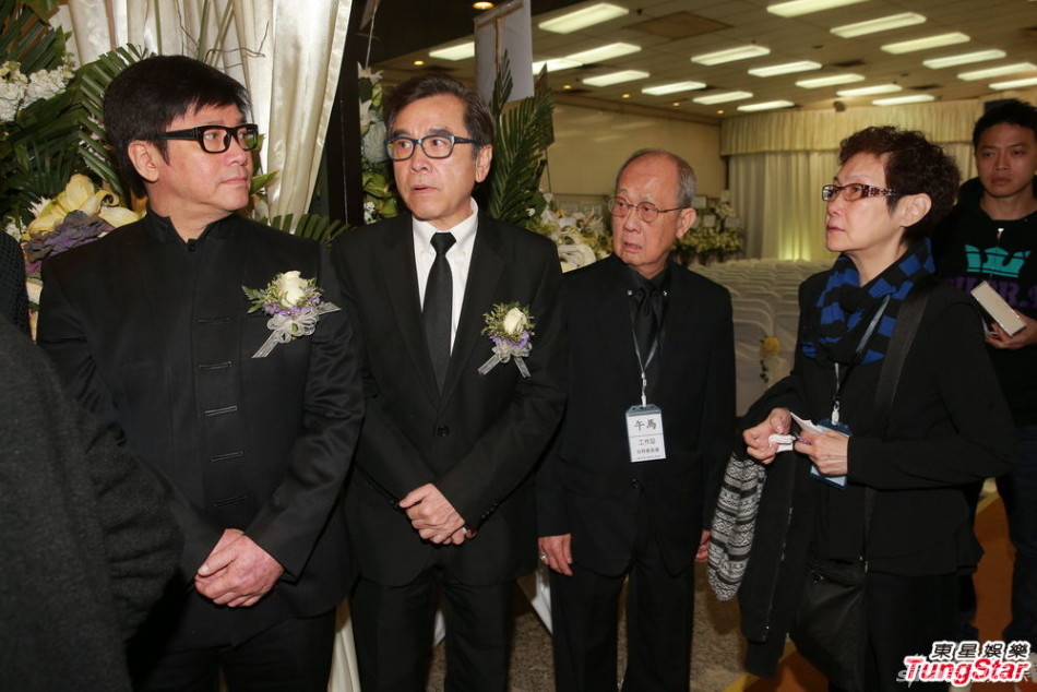 组图:午马28日出殡 成龙曾志伟姜大卫等扶灵_高清图集_新浪网