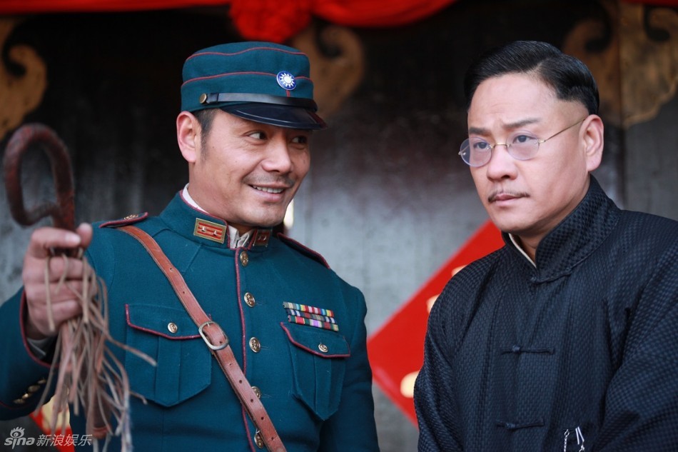 组图:《回马枪》杀青 连奕名邵兵硬汉斗戏