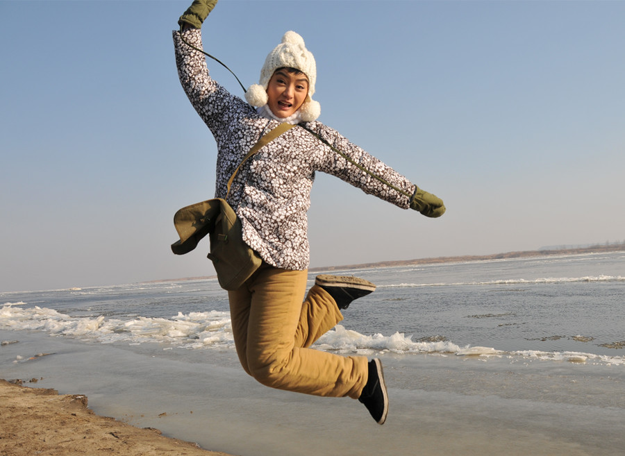 《返程年代》曝剧照 朱杰宛若文艺精灵