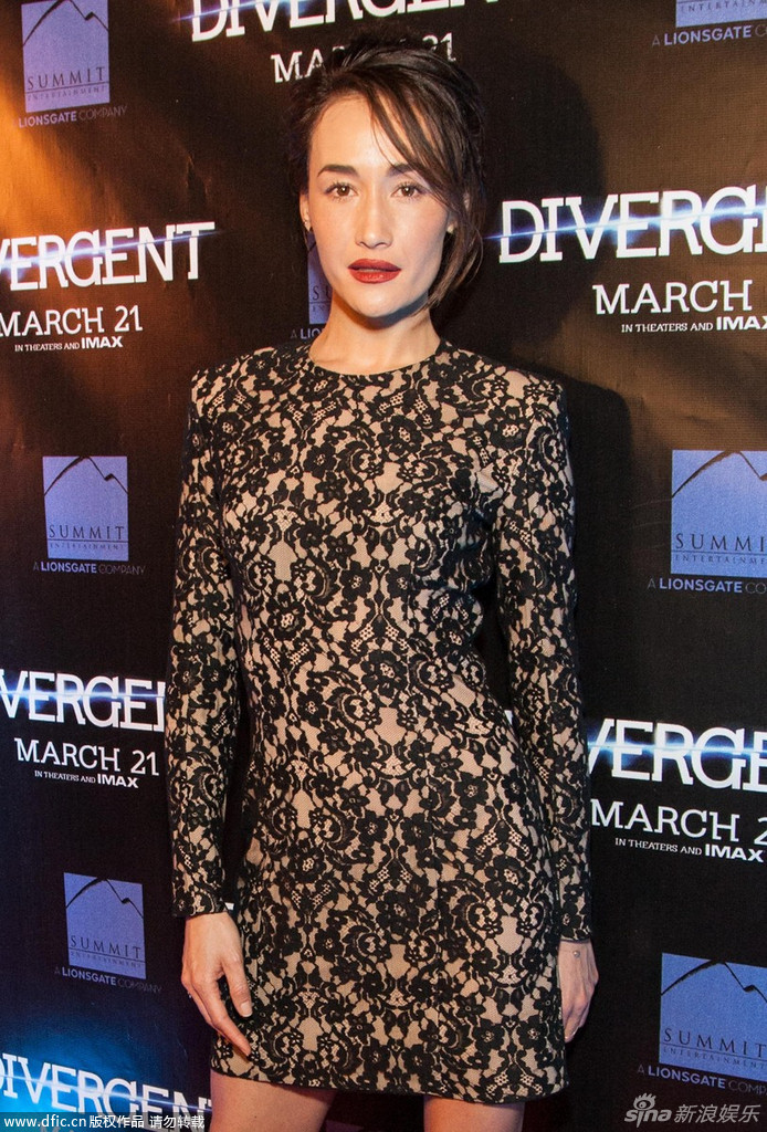 maggie q助阵新片首映 黑蕾丝裙身姿曼妙