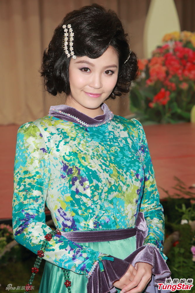 组图tvb众花旦古装争艳林秀怡低胸半露
