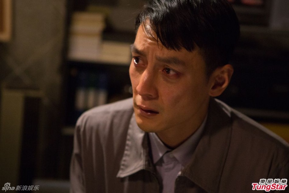 组图:吴彦祖泳裤秀精壮肌肉 自认身材如18岁