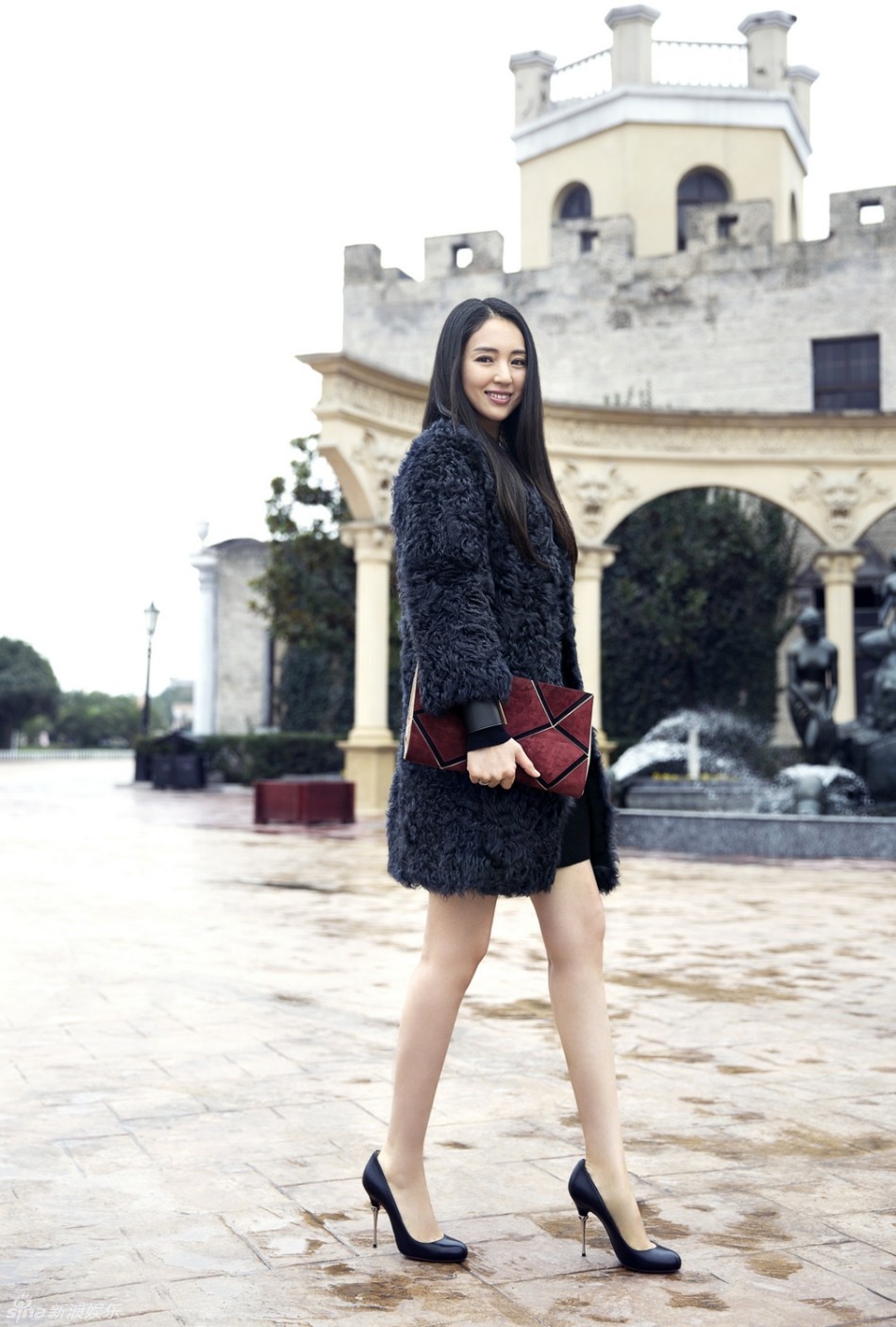 组图:董璇早春时尚街拍大秀美腿女王气场_高清图集_新浪网