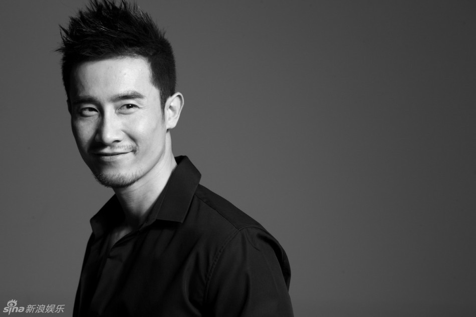 奇道散发男人味