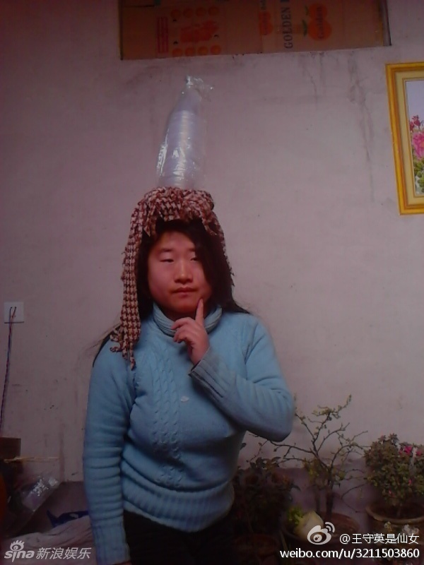 组图:奇葩民间设计师 锅碗瓢盆上阵头顶菜刀