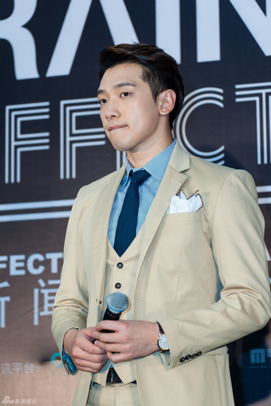 独家高清:rain帅气亮相宣传个唱大赞刘亦菲_高清图集_新浪网
