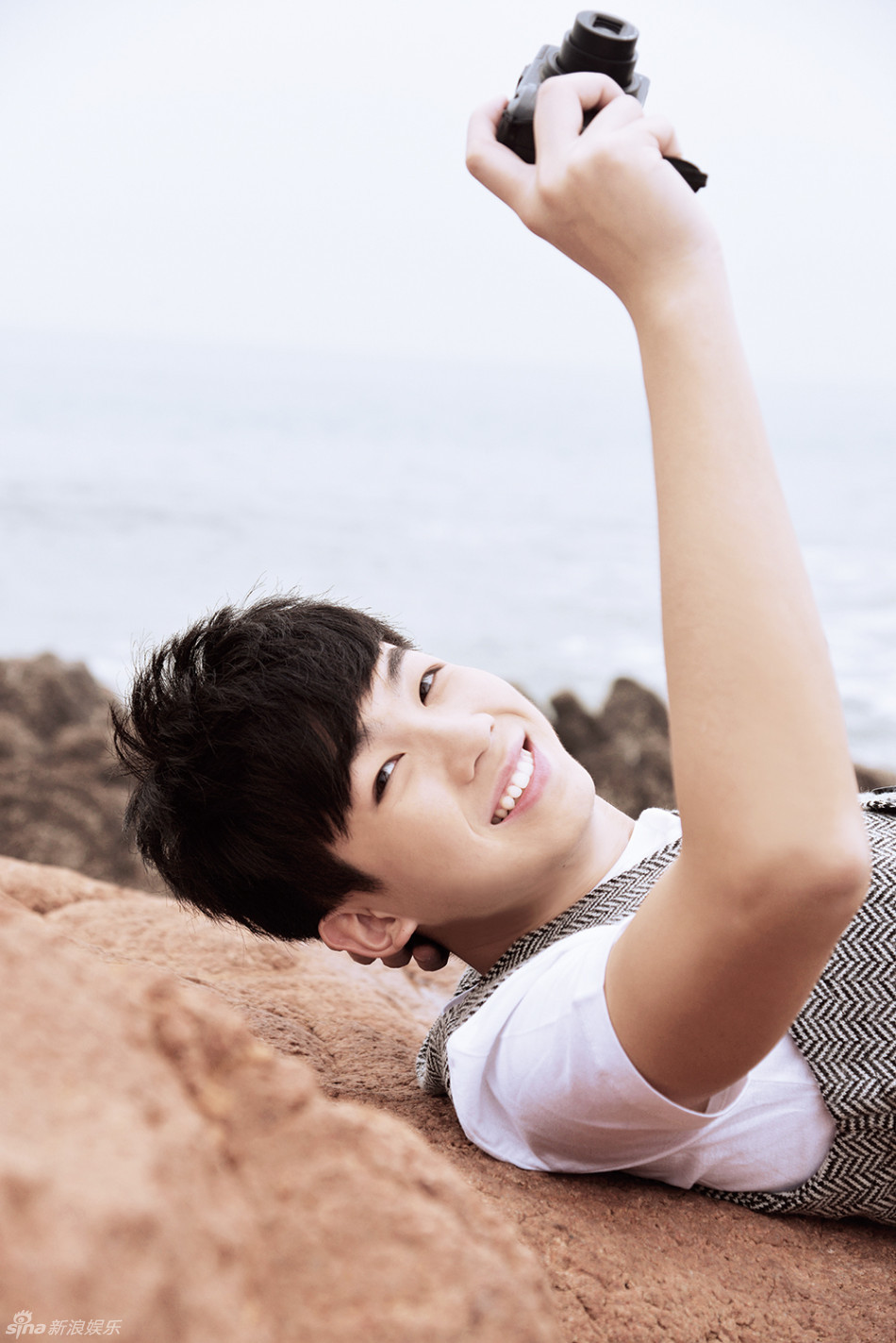 组图:白举纲新书封面曝光 滑板少年身手不凡_高清图集_新浪网