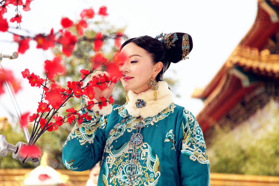 组图:戴娇倩《宫锁连城》花簇笑靥容颜