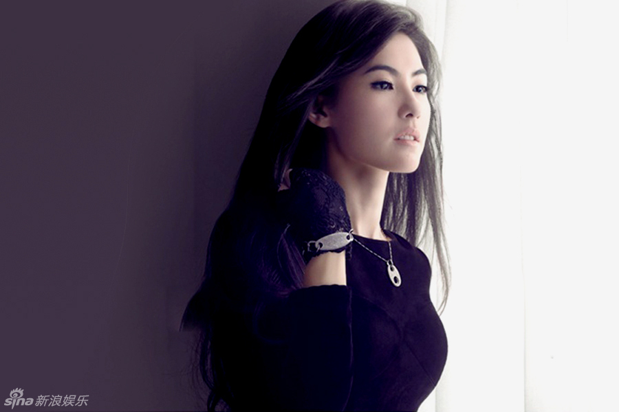 张柏芝广告大片曝光尽显霸气女王范儿