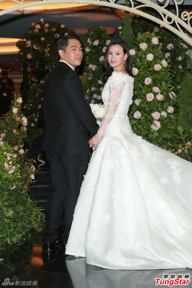 组图:林建岳爱女嫁何正德 容祖儿方中信等齐贺_高清图集_新浪网