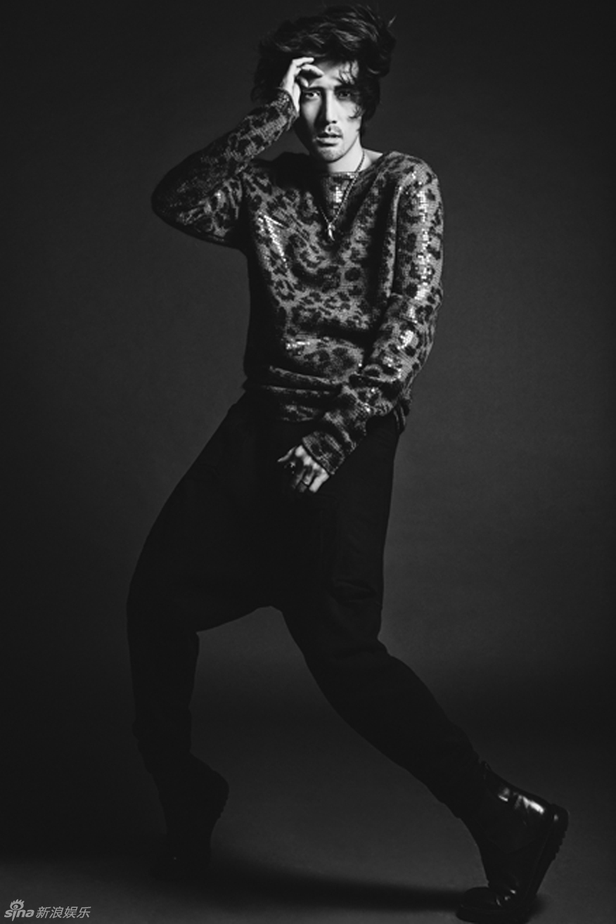 组图:张鲁一拍摄黑白写真 狂野性感两相宜_高清图集_新浪网