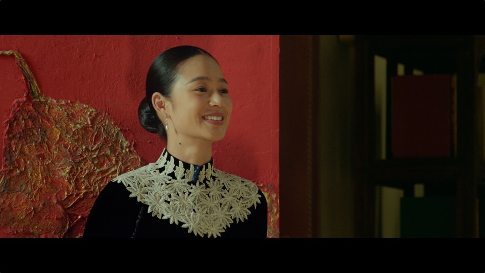 《一步之遥》在戛纳电影节举行国际版预告片发布会,除姜文周韵夫妇外