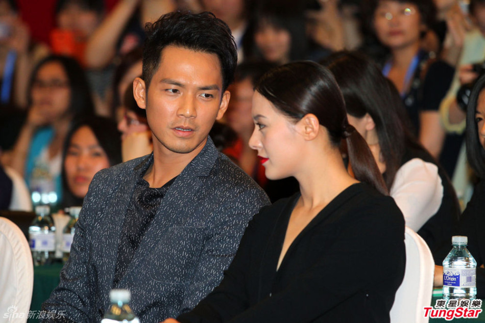 钟汉良卖萌引粉丝尖叫颜丹晨变女神秀事业线