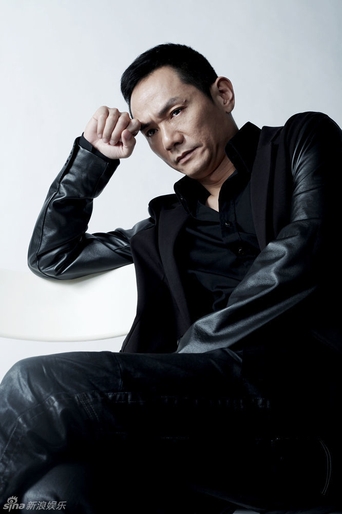 果静林冷酷写真