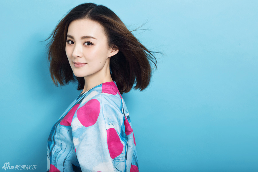 组图:毛林林夏日阳光写真 展迷人甜美笑容_高清图集_新浪网