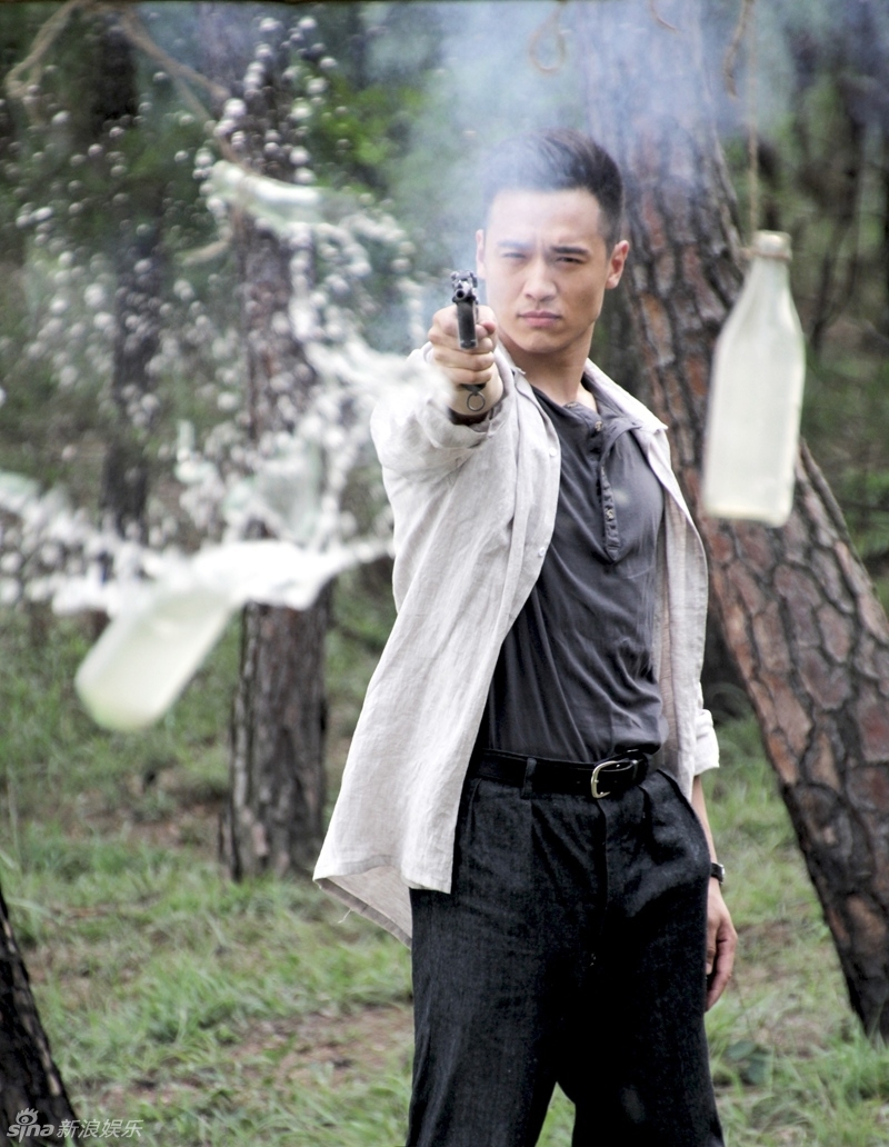 组图:高云翔《刀影》重情重义 眼神戏出彩