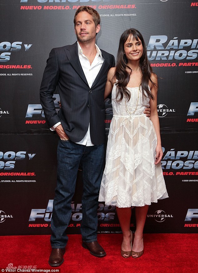 此前的保罗与乔丹娜