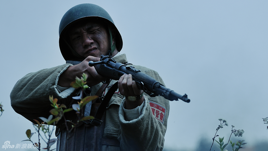 组图:黄觉《金战》塑儒雅军人骁勇善战