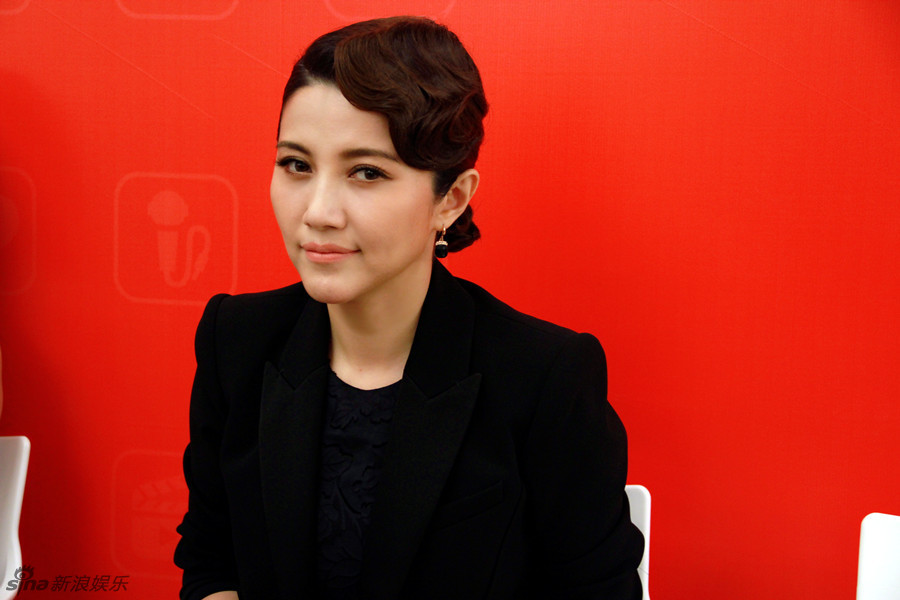 组图:上海电影节闭幕 颜丙燕黑裙复古风_高清图集_新浪网