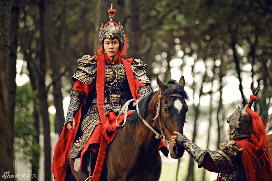 组图:《武则天》曝李晨剧照 血战沙场悲壮十足