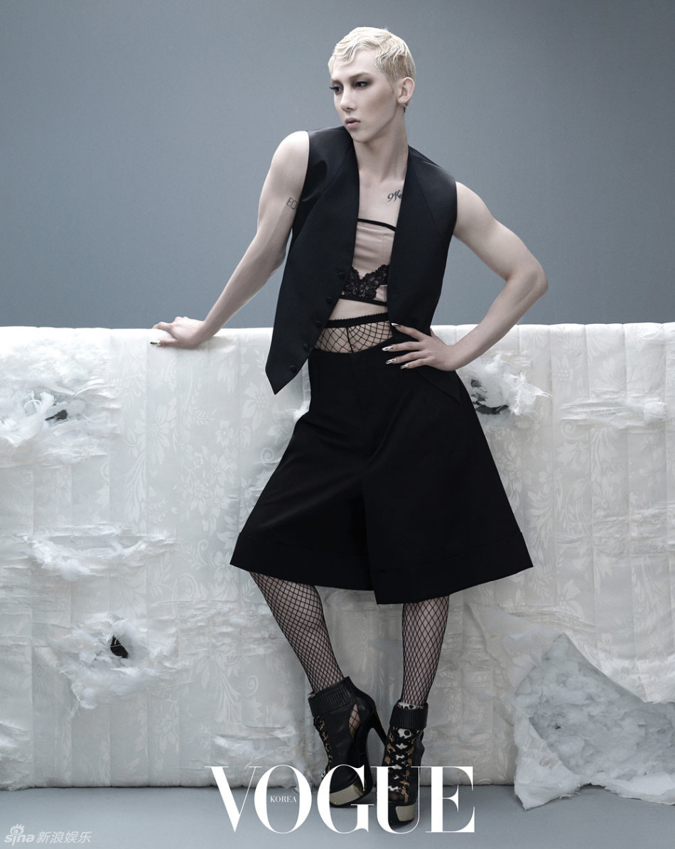 2am赵权拍女装写真 大展妖艳魅力