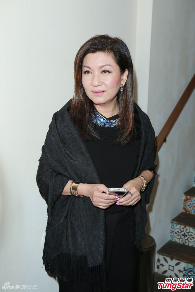 组图:tvb乐易玲庆生众星捧场 绯闻男女同场