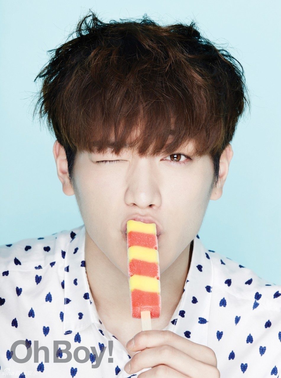 组图:韩星徐康俊拍写真 休闲清爽魅力足_高清图集_新浪网