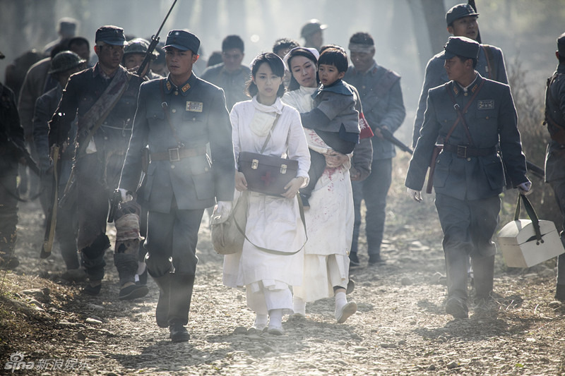 组图战长沙杨紫霍建华演绎战火情缘