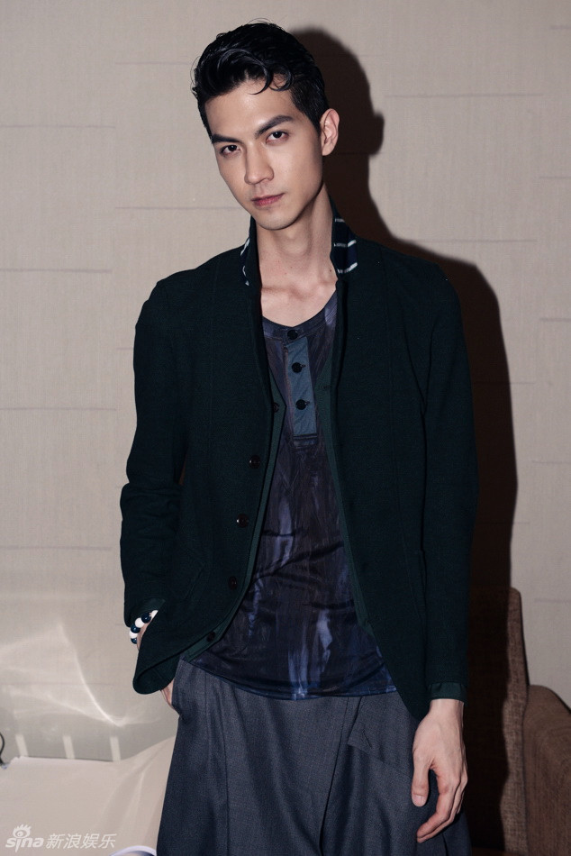 22顾准neil那画面太基,你敢看吗?_高清图集_新浪网