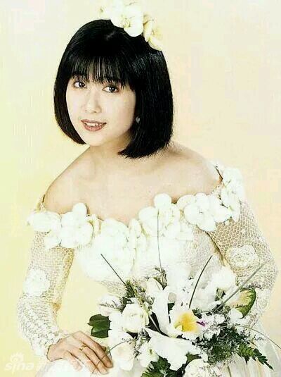 [青春照相馆]少女期孟庭苇:羞涩玫瑰悄悄开_高清图集_新浪网