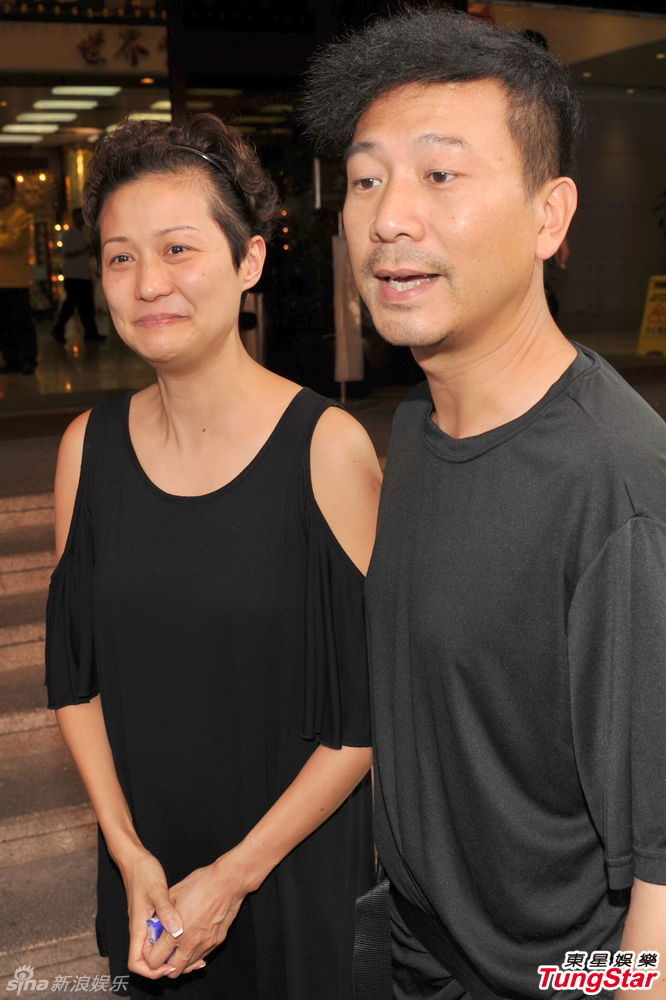 罗敏庄为亡父设灵 明天出殡火化后海葬