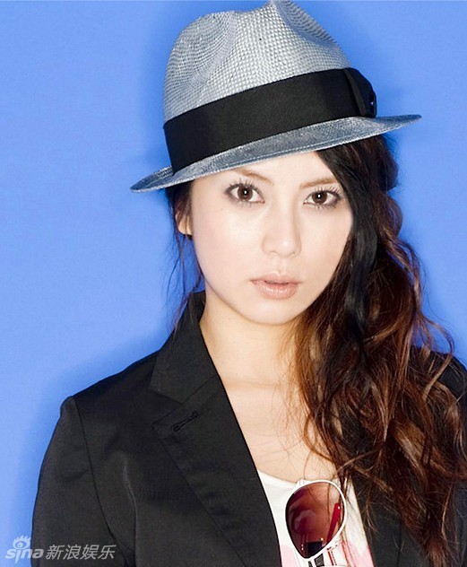 组图:演而优则唱——柴崎幸演戏唱歌两不误_高清图集_新浪网