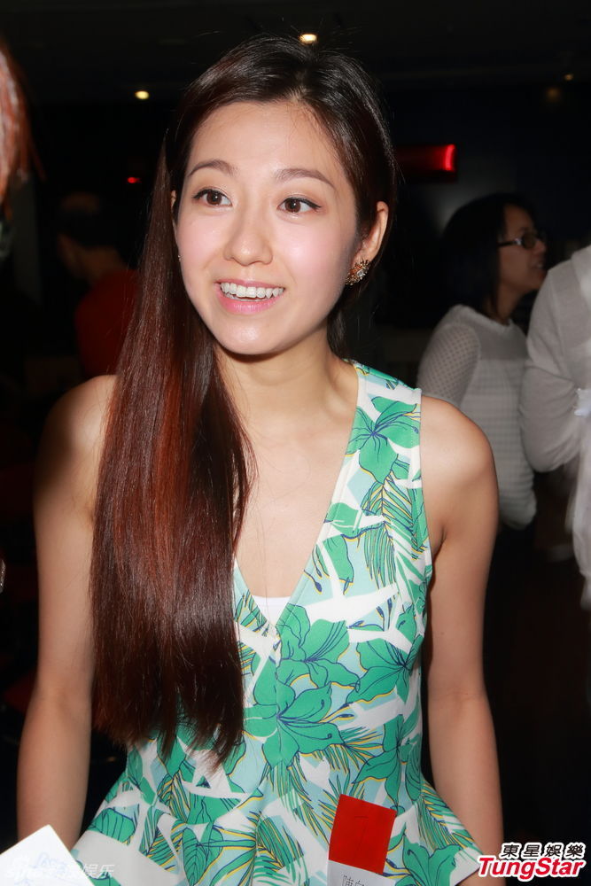 组图:周家蔚为儿子弃事业 陈庭欣愿做房奴