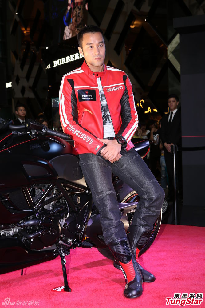 组图:张孝全新片将崭露 被叫肌肉男星害羞_高清图集_新浪网