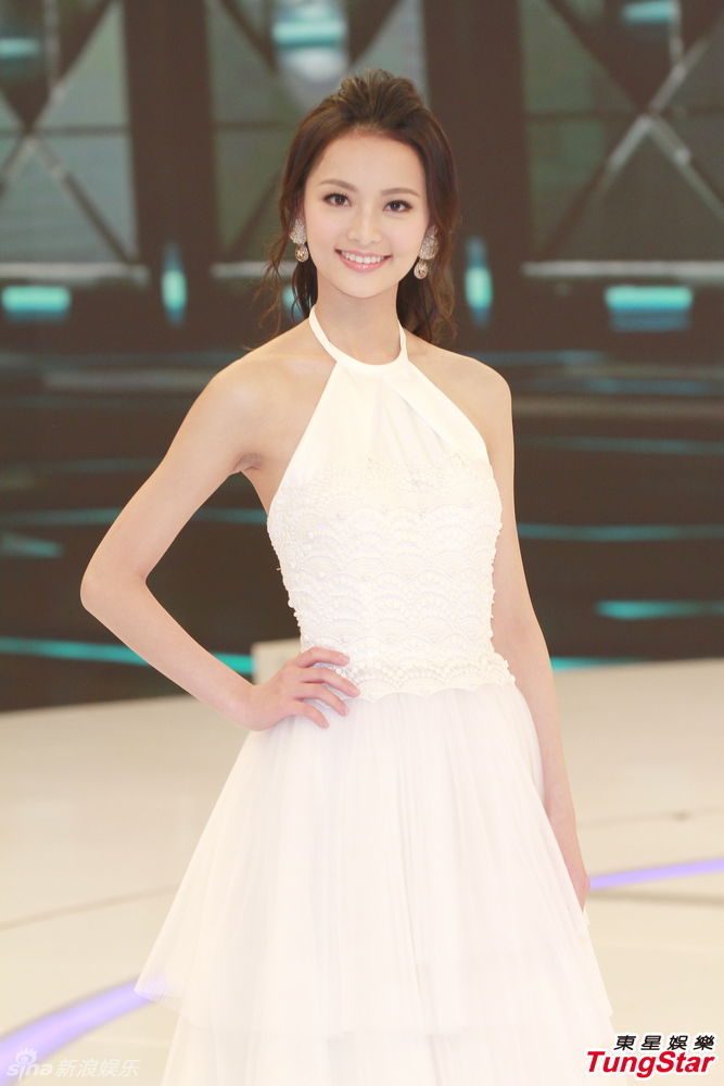 2014港姐十强出炉 出水芙蓉白裙优雅