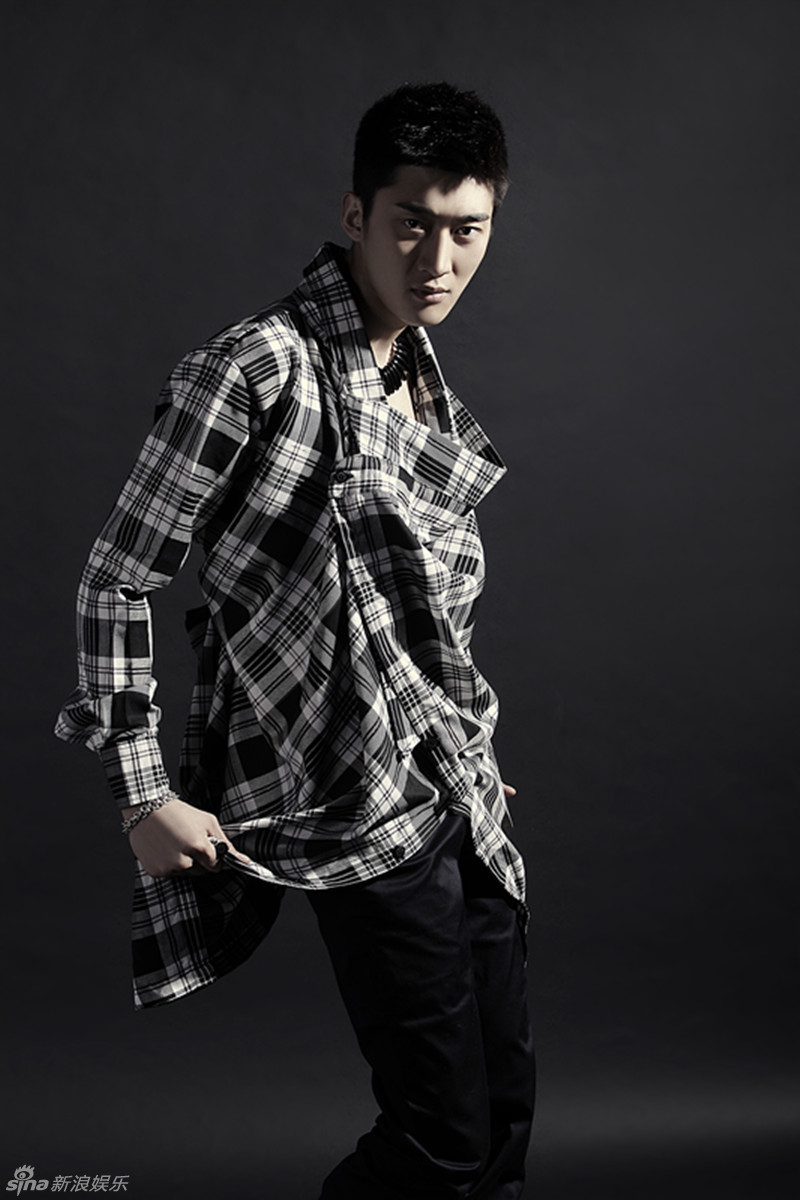 宋珉宇潮装写真