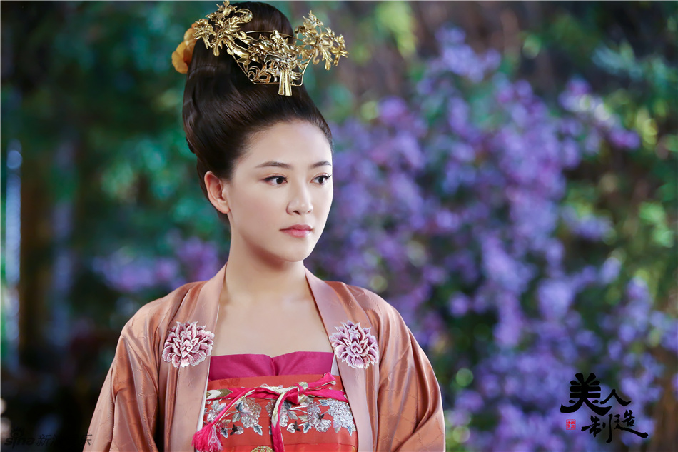 组图美人制造应采儿造型曝光一笑百媚