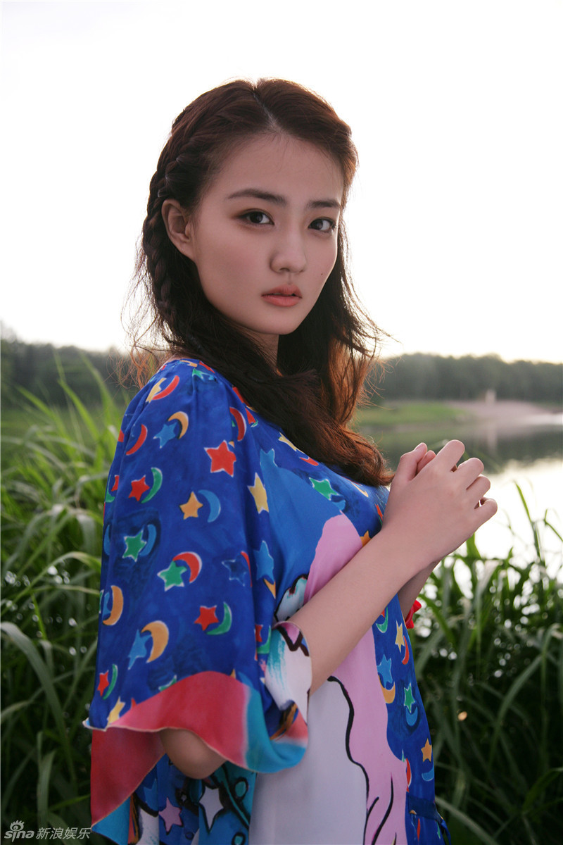 徐璐丛林写真 清新灵动如凡间天使