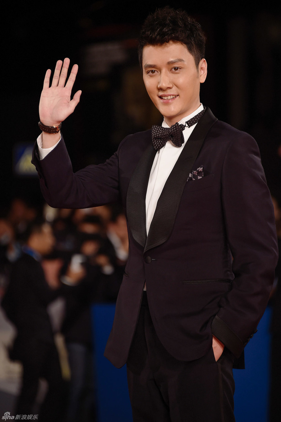 冯绍峰也结束在威尼斯的行程,即刻返京.