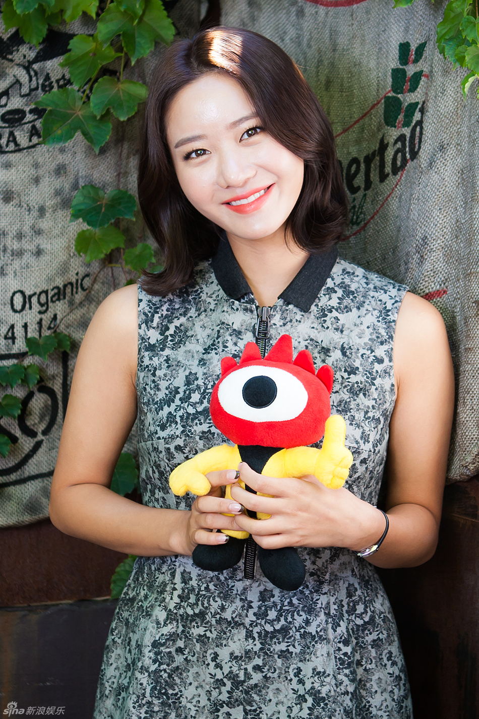 组图:对话《不要恋爱》韩可露 展清新笑容_高清图集_新浪网