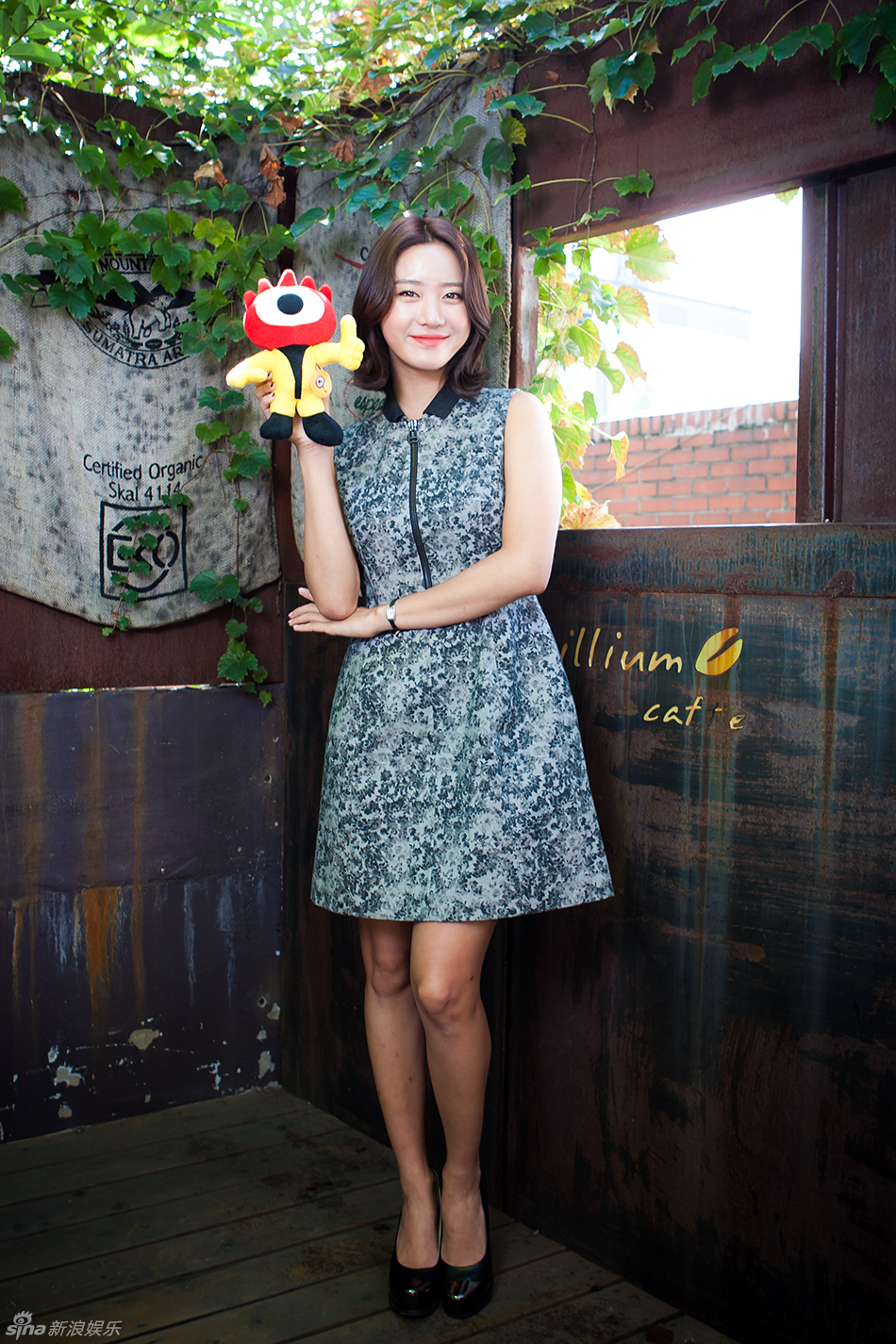 近日,新浪娱乐对话《不要恋爱要结婚》中女主角朱蔷薇的扮演者韩可露